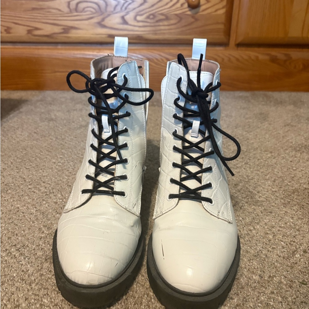 White Lace-Up Boots with Black Soles